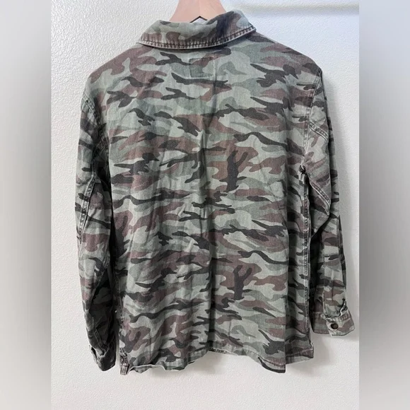 Kut from the Kloth Camo Distressed Studded Jacket Size Large - Picture 4 of 6